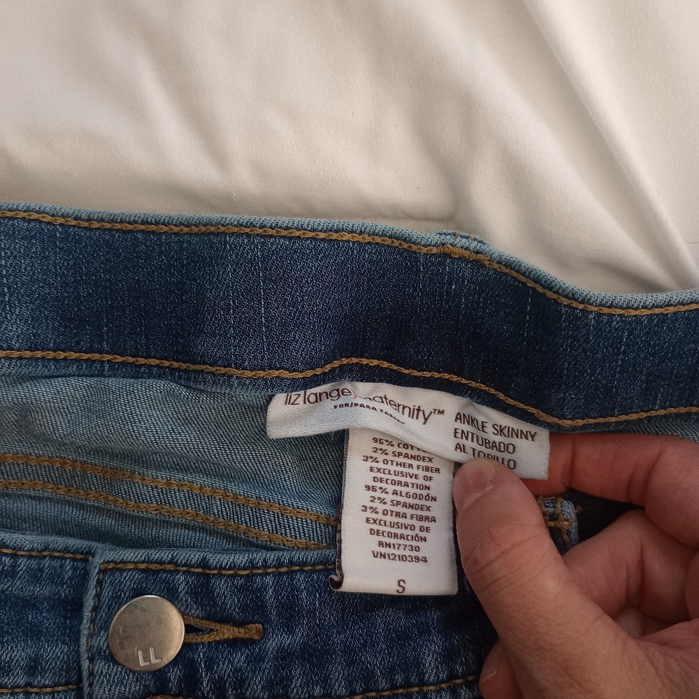Liz Lange maternity ankle skinny jeans - Picture 2 of 3